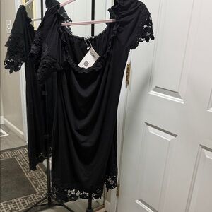 YOINS Black Ruffled Neck Dress with Lace Trim